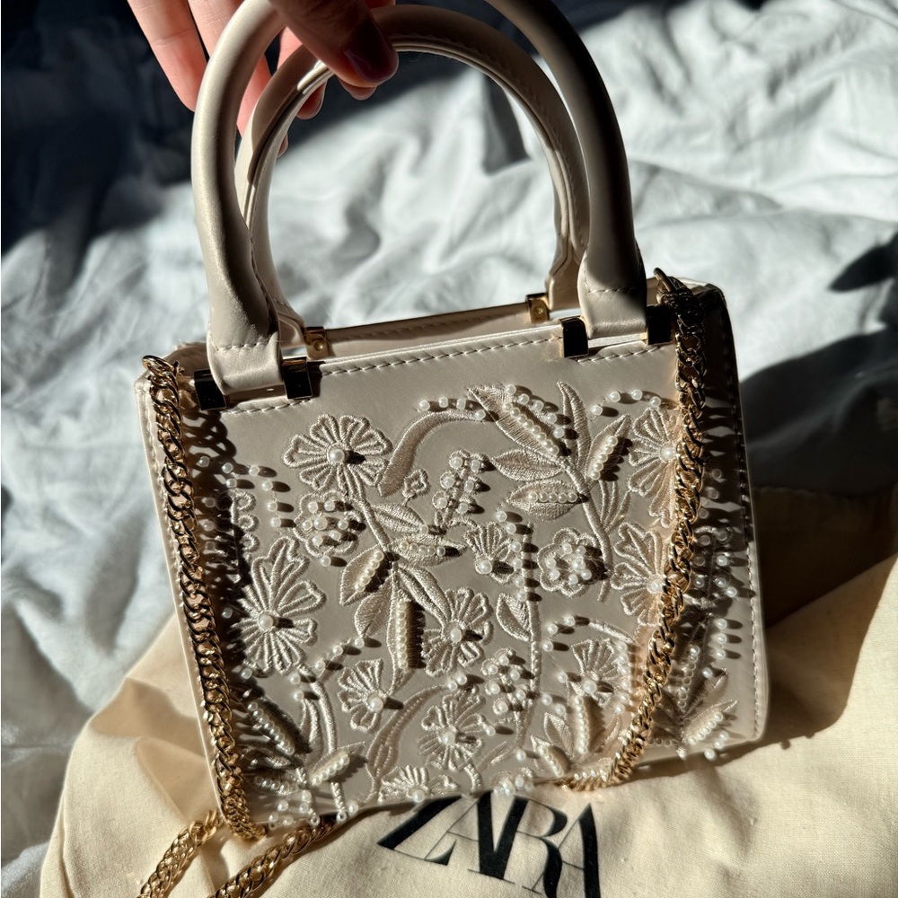 Zara Beige Floral Embroidered Mini Bag